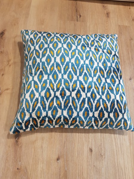 Hedvábný barevný povlak na polštář modro-žlutý 45x45cm