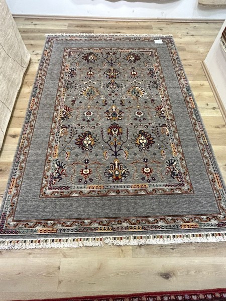 Koberec vlněný šedý se vzory 120x180cm 1146