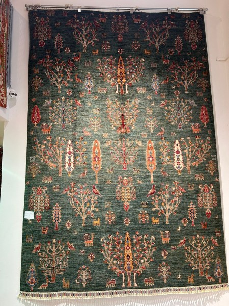 Vlněný koberec zelený se stromy 215x320cm