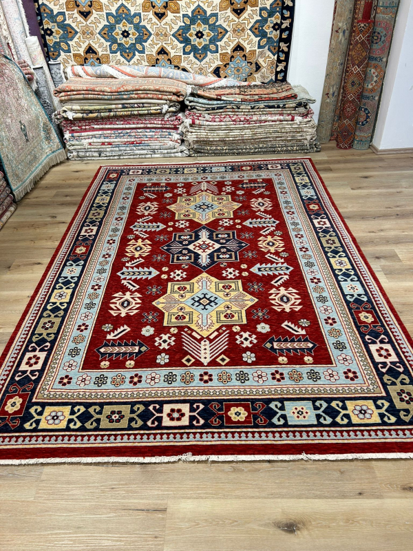 koberec-vlneny-barevny-s-ornamenty.jpg_1